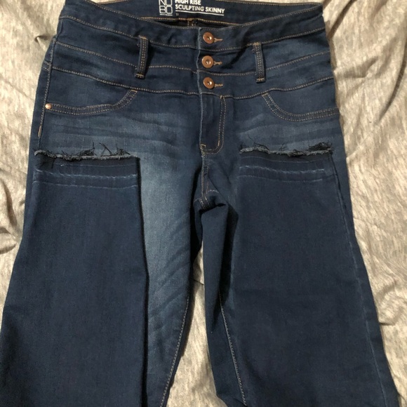 Jeans - Picture 2 of 3